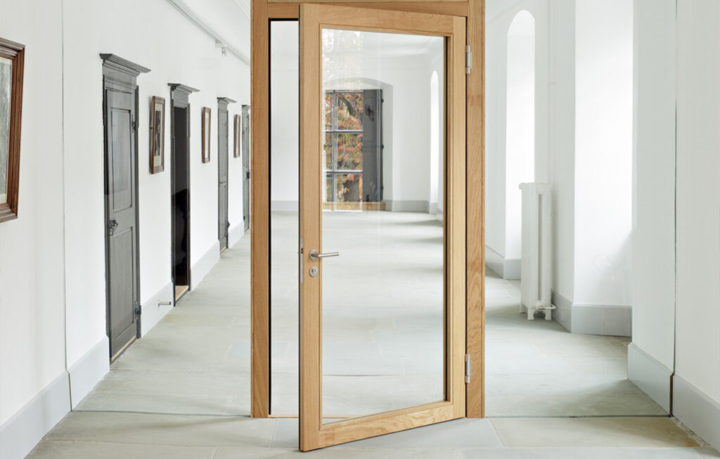 Entrée im Stil der Zeit | Tschudin AG Tschudin Blog Rosshofgasse Glass Door | Tschudin AG